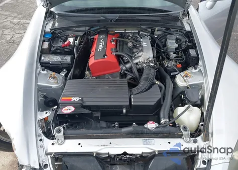 2002 Honda S2000 z USA, uszkodzony, nr VIN JHMAP114X2T000918